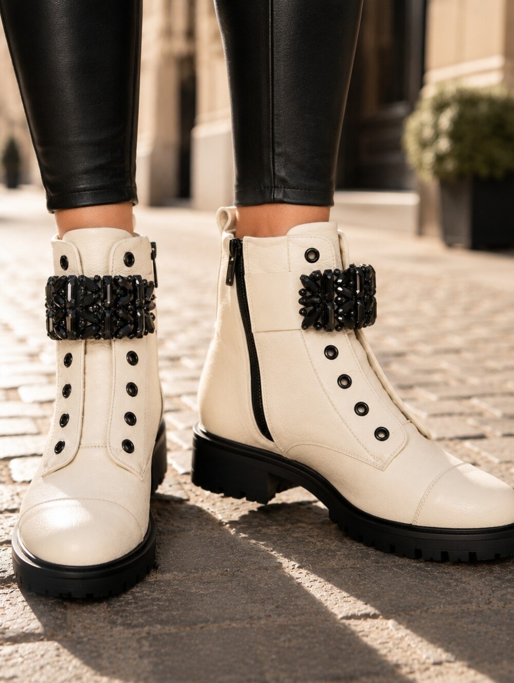 Karl Lagerfeld Women's Pippa Lug Sole Combat Boot Black Rhinestones Size 6